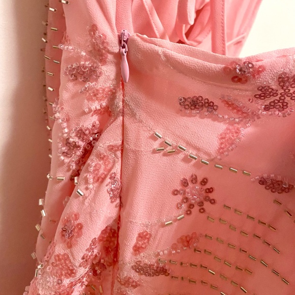 Elegant Pink Halter Dress - Picture 8 of 15